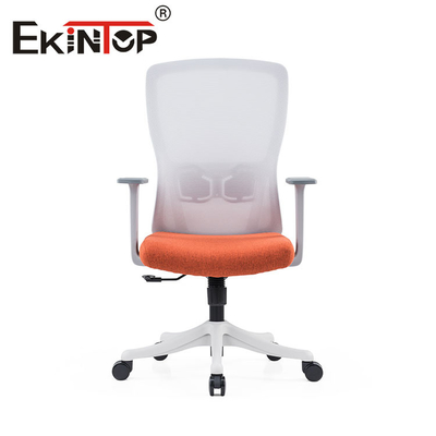 De ergonomische Comfortabele Nylon Basis van de Bureaustoel met Flip Up Armrest