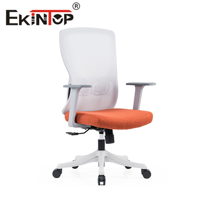 De ergonomische Comfortabele Nylon Basis van de Bureaustoel met Flip Up Armrest