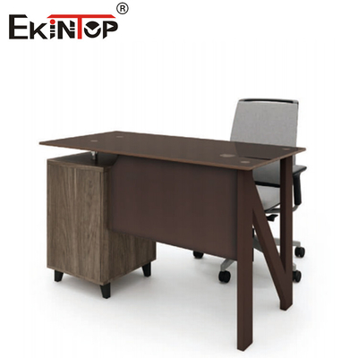 Bruin glas computer bureau met houten metalen laden