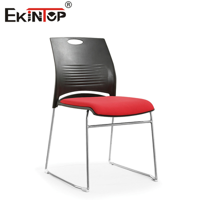 Creëer een professionele sfeer Slank en functioneel trainingsstoelen
