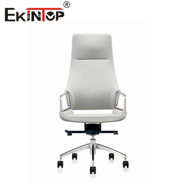 Ergonomische kantoorstoel op maat van leer voor lange werktijden