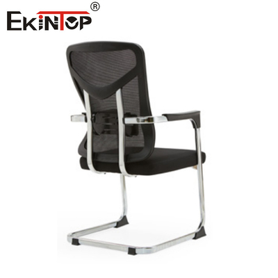 Standaard grootte Mesh Back Office Chair met metalen frame en armleuningen
