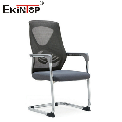 OEM Mesh Materiaal Kantoorstoel Met Metalen Frame Gekromd Voor Conferentieruimte