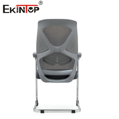 OEM Mesh Materiaal Kantoorstoel Met Metalen Frame Gekromd Voor Conferentieruimte