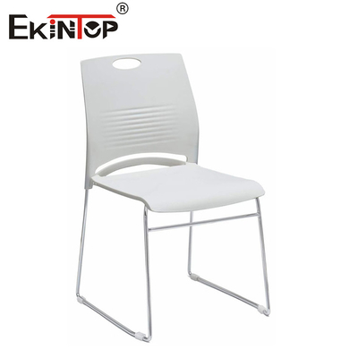 Plastic Training Chair met metalen frame in moderne stijl