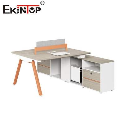 Moderne modulaire kantoorpartitie-werkstation met opslagkas