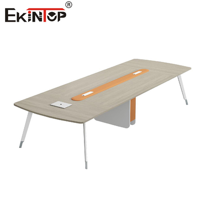 Afslag Modern Stijl Walnut Conferentietafel met metalen benen