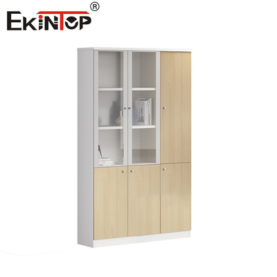 Walnotenkleurig archiefkasten met glaskasten