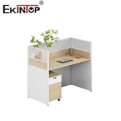 Moderne ontwerp Walnut Office Werkstation Personeel bureau voor kantoorruimte