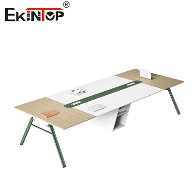 Moderne stijl kantoorconferentietafel Houtmateriaal Metalen benen Aanpasbaar