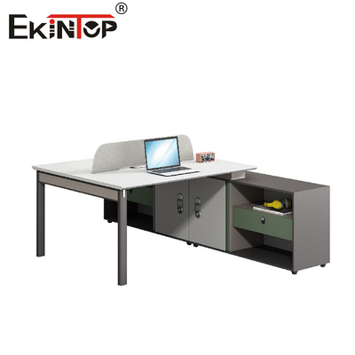 Moderne stijl Modulaire aanpasbare kantoorwerkstation Houten materialen