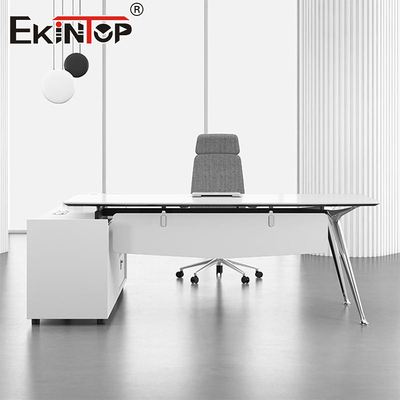 Minimalistisch ontwerp Witte kantoor bureau kantoorruimte set op maat gemaakt