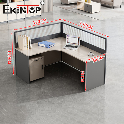 Kantoor bureau met archiefkaste Kantoorruimte Set Kleine bureau tafel