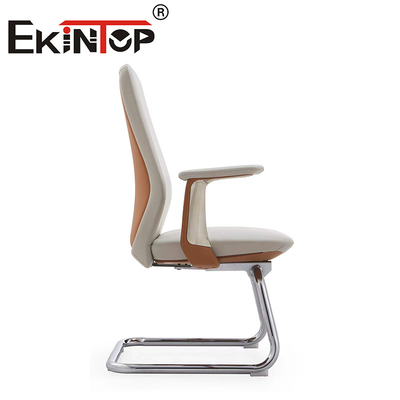 Op maat gemaakte kantoormeubilair Ergonomische kantoorcomputerstoel PU armsteun Lederklubstoelen
