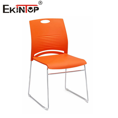 Plastic Training Chair met metalen frame in moderne stijl