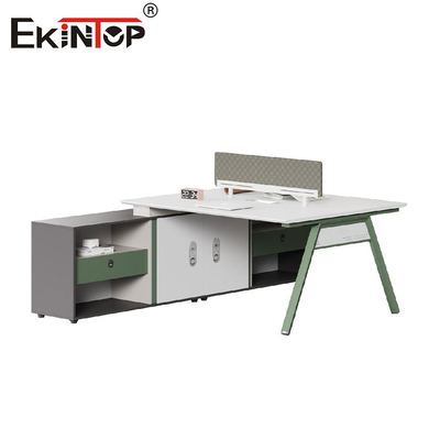 Moderne stijl Modulaire aanpasbare kantoorwerkstation Houten materialen