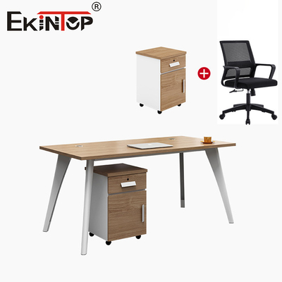 Houten kantoormeubilair