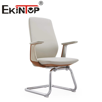 Op maat gemaakte kantoormeubilair Ergonomische kantoorcomputerstoel PU armsteun Lederklubstoelen